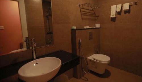 Bamboo Lake View Cottage