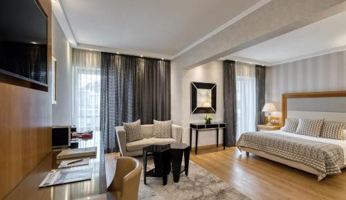Premier Suite