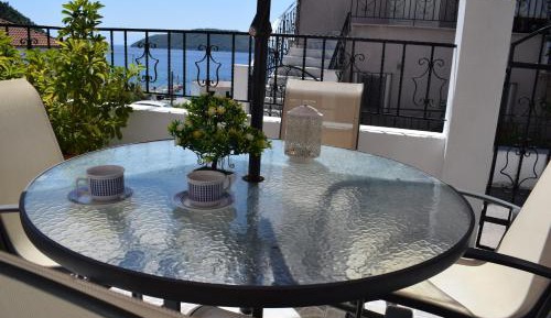 Apartment with Terrace