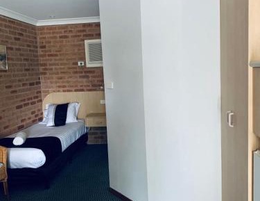 Queen or Twin Room