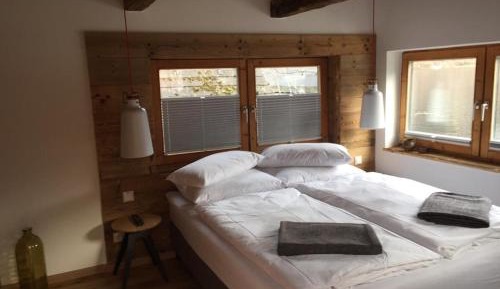 Deluxe Double Room with Shower