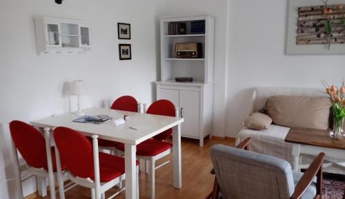 One-Bedroom Apartment with Balcony
