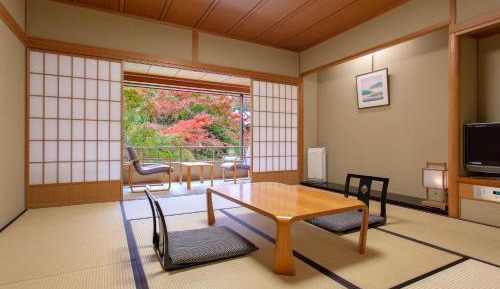 Japanese-Style Quadruple Room with Garden View
