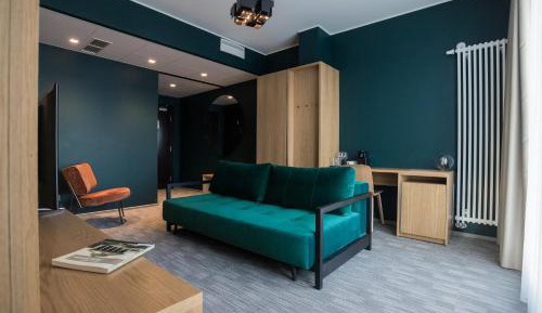 Deluxe Suite