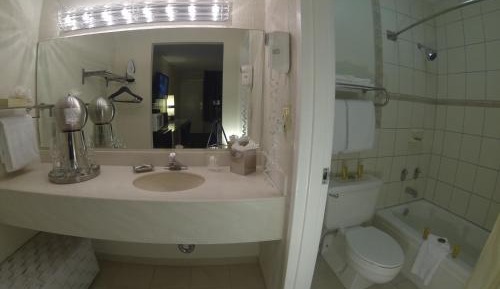 Deluxe Queen Room with Two Queen Beds