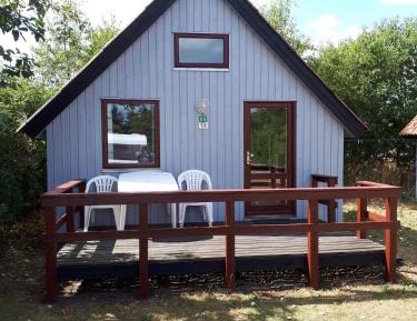 Cottage with Shared Bathroom