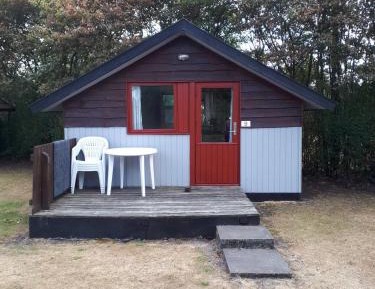 Cottage with Shared Bathroom