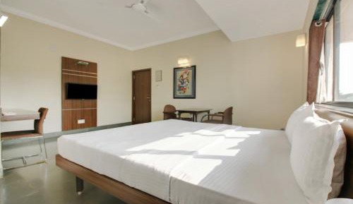 Deluxe Double or Twin Room with Balcony