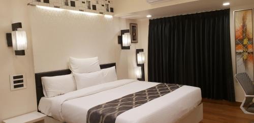 Superior Deluxe Double or Twin Room 