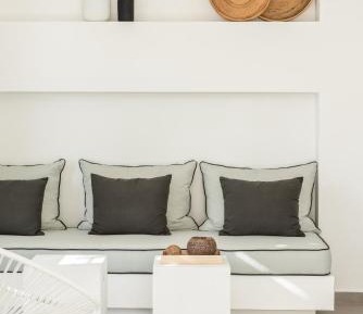 Villa - Beach Front