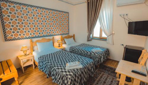 Twin Room with Bathroom