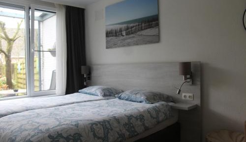 Twin Room with Private Bathroom