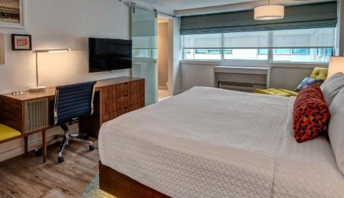 Standard King Room