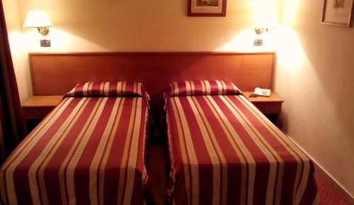 Classic Twin Room