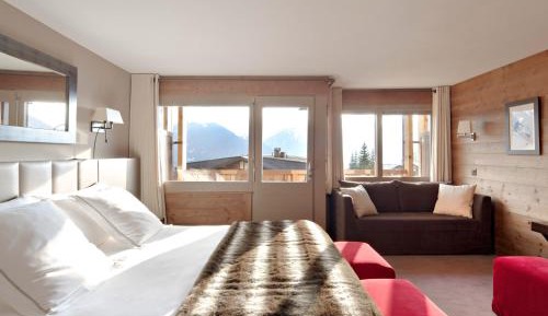 Junior Suite with Mountain View