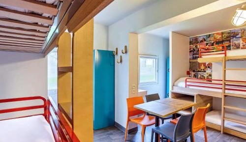 6-Bed Dormitory Room