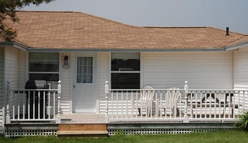 Cottage with Garden View