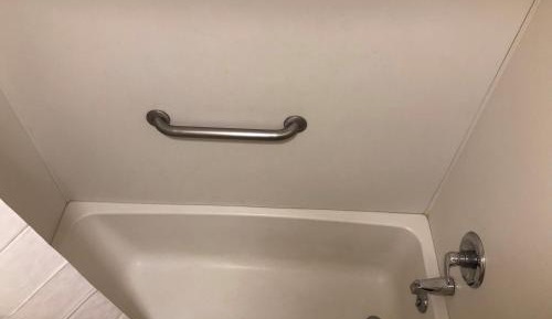 King Room - Disability Access/Non-Smoking