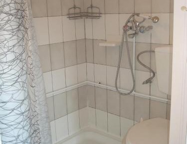 Two-Bedroom Apartment (4 Adults) - Split-Level