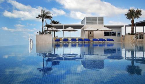 Grand Family Room - Complimentary Luxury Transfers to Jumeirah Beach and Mall of Emirates