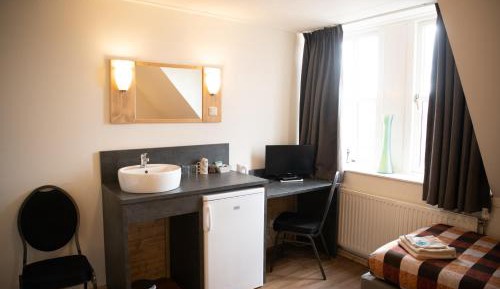 Twin Room with Shared Bathroom