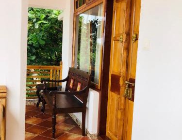 Deluxe Double Room with Balcony and Sea View