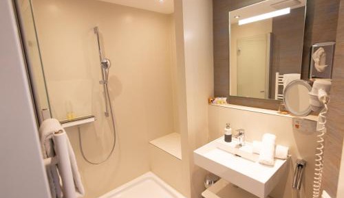 Single Room with Lake View