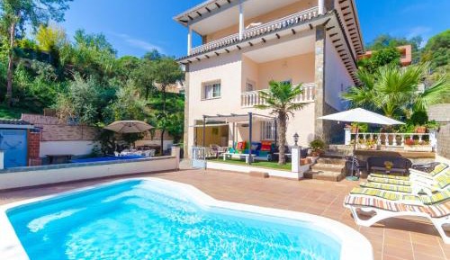 Villa with Private Pool