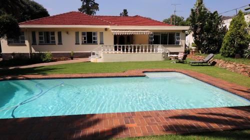 Deluxe Double or Twin Room with Garden View