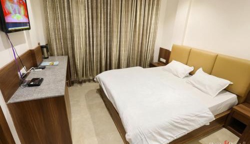 Deluxe Single Room