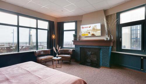 Standard Double Room with Sea View
