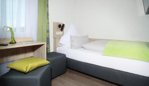 Small Single Room