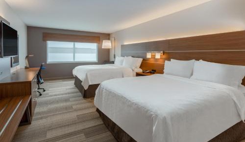 Standard Room with Two Queen Beds