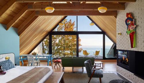 Owners Lake View Suite