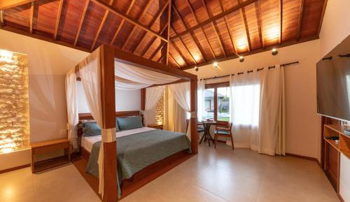 Deluxe Suite with Spa Bath