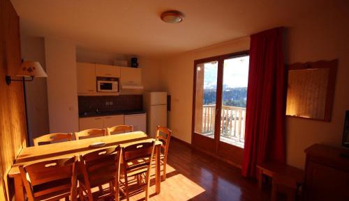 Apartment (8 Adults)