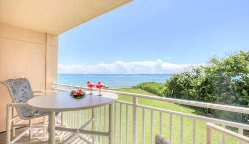 Deluxe Two-Bedroom Apartment - Split Level - Unit #215, 230