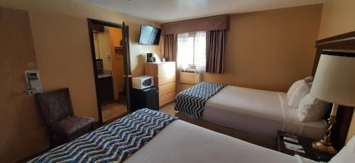 2 Full Beds, Non-Smoking