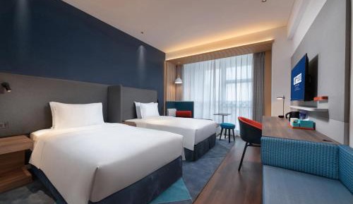 Feature King Room