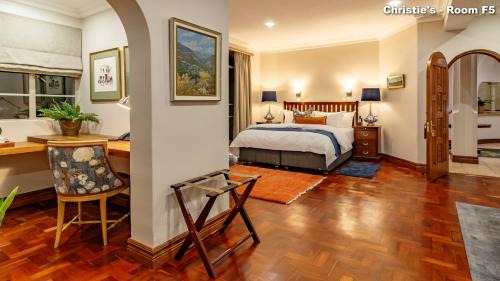 Superior King Suite