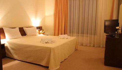 Three-Bedroom Apartment - Main Building