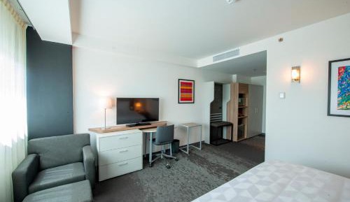 Standard King Room - Accessible