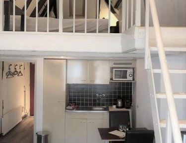 Studio - Split Level