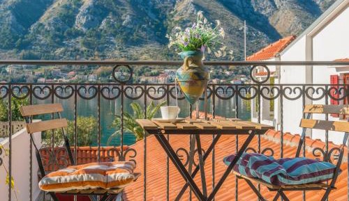 Comfort One Bedroom Apartment with Sea View
