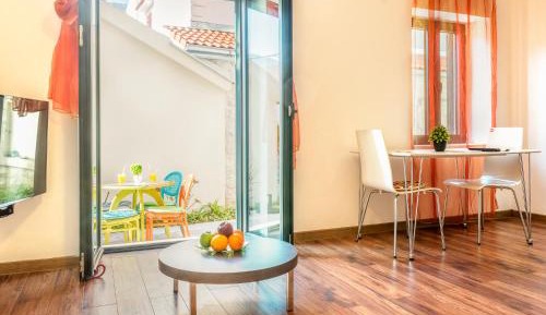 One Bedroom Apartment with Garden View