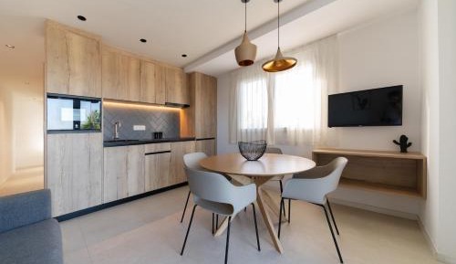 Two-Bedroom Apartment (4 Adults)