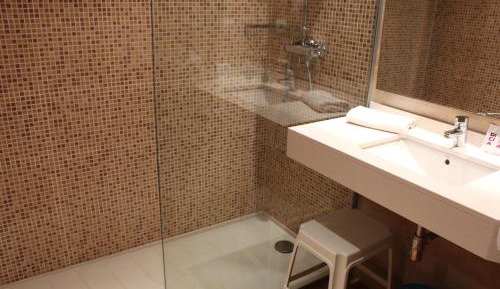 Double Room with Extra Bed (3 Adults)