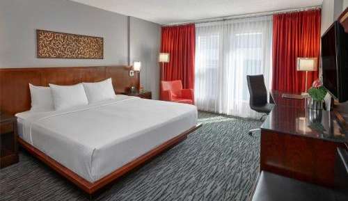Superior King Room