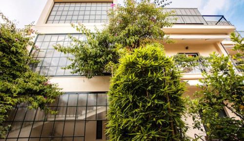 Apartment with Garden View