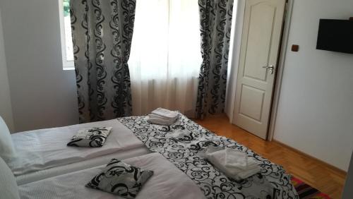 Deluxe Double Room with Shower